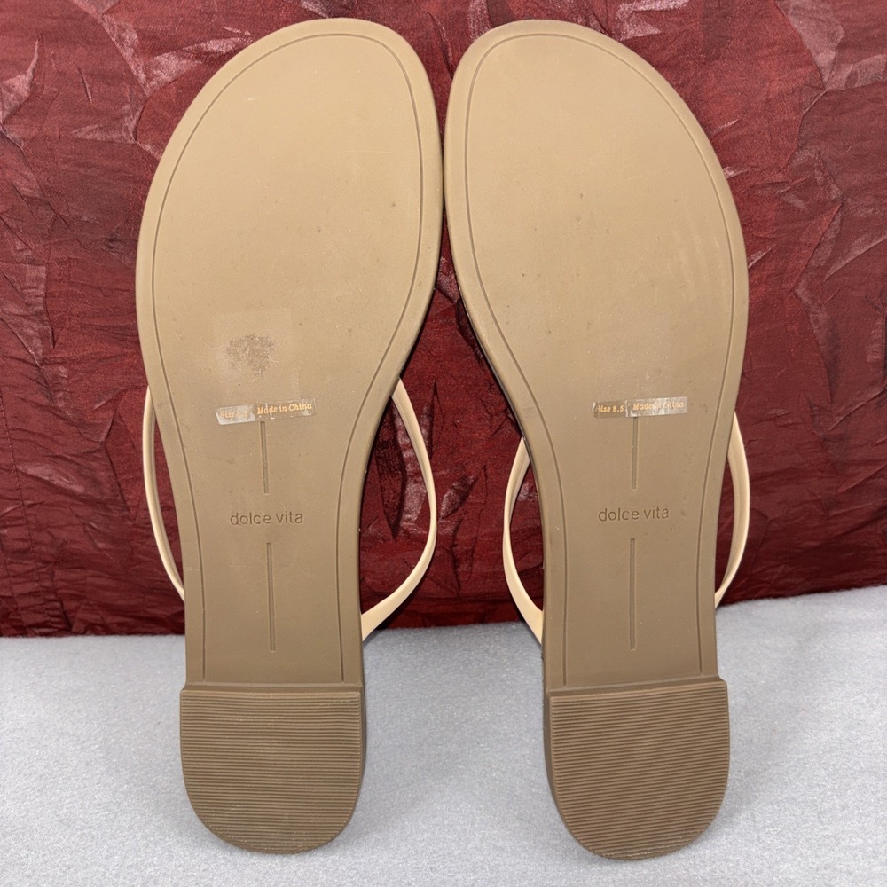 Dolce Vita Nude Thong T Strap Leather Flip Flops Gold Trim Women's 8.5 EC - Picture 6 of 16